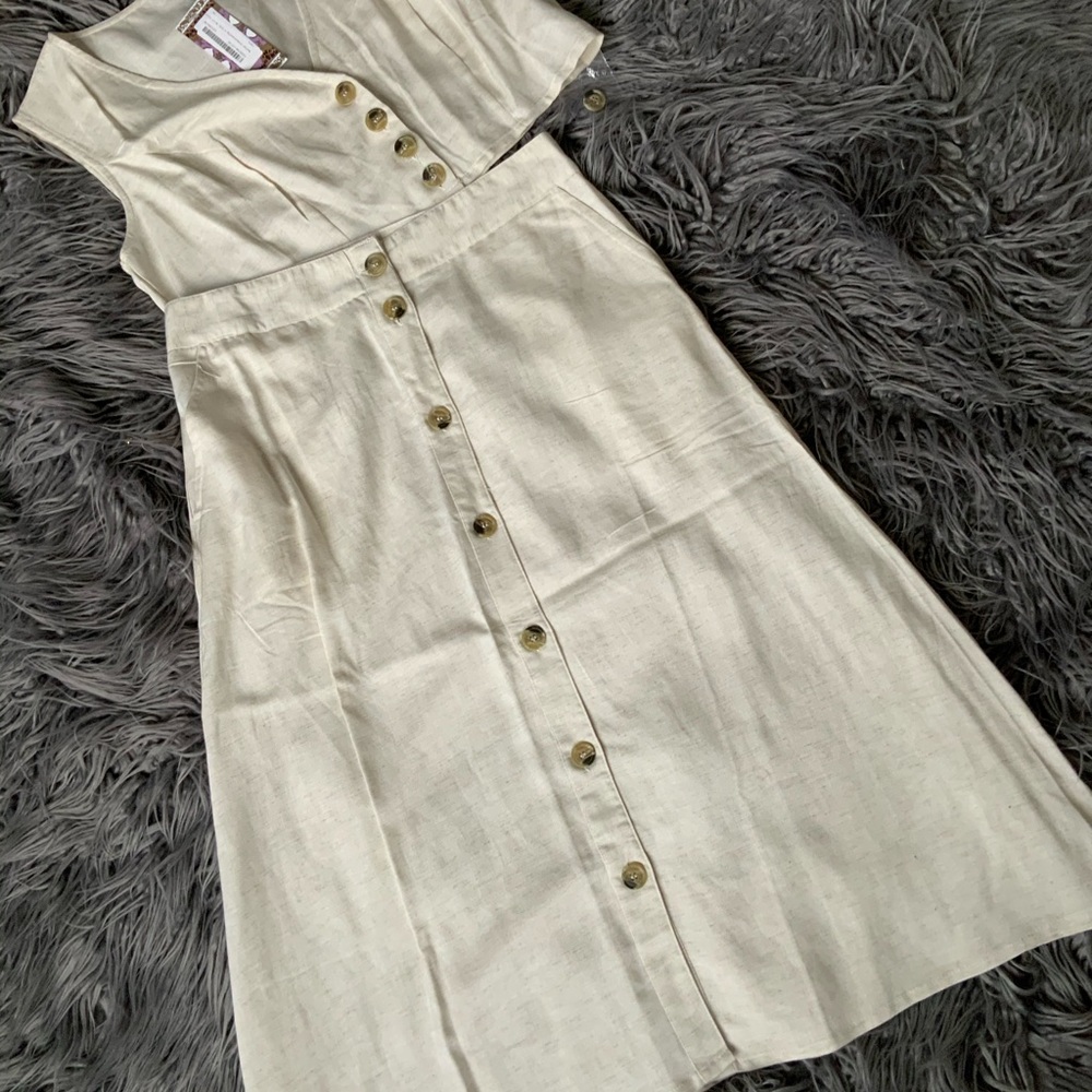NWT- 🌟Button Sleeveless Top & Midi Skirt Set🌟